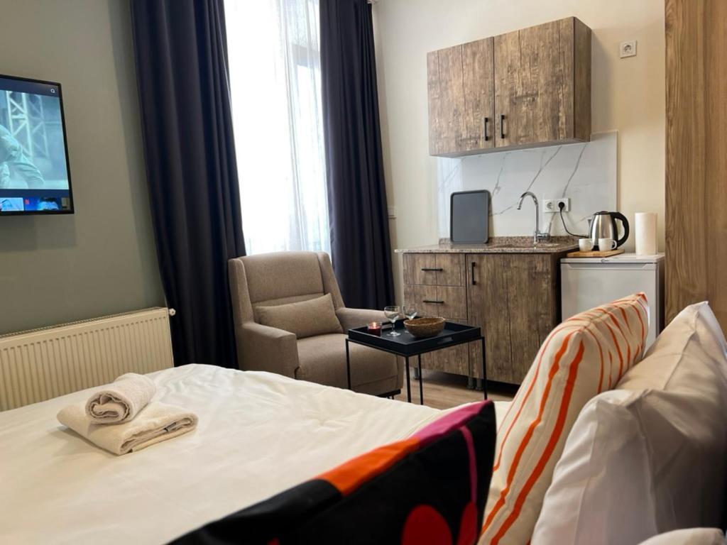 Roj Suite Istanbul Exteriör bild